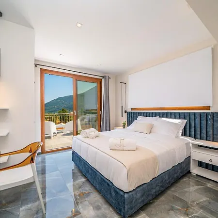 Villa Drogarati Retreat By *