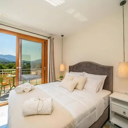 Villa Drogarati Retreat By Chaliotata